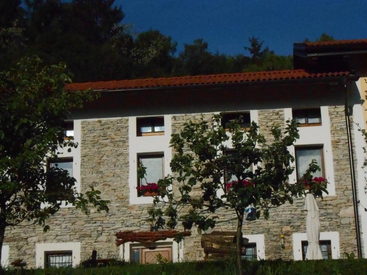 Villa Agriturismo La Casa Nei Boschi Colderu Exterior foto