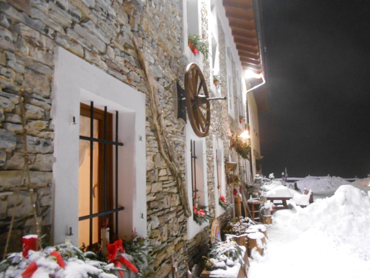 Villa Agriturismo La Casa Nei Boschi Colderu Exterior foto